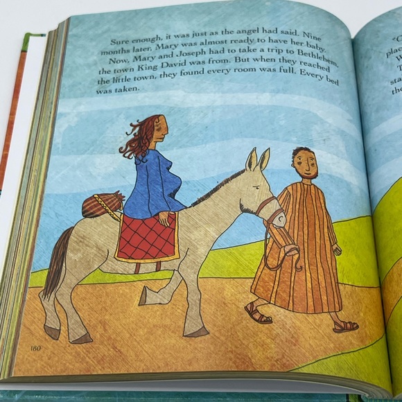 The Jesus Storybook Bible Every Story Whispers His Name by Sally Lloyd-Jones - Picture 4 of 5